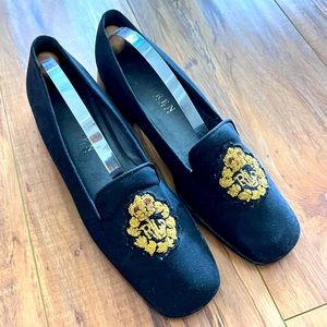 Vintage Ralph Lauren gold crest embroidered black loafer heel